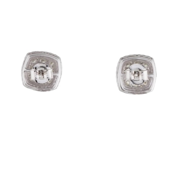 Effy Jewelry
14K & Diamond Cluster Stud Earrings - Picture 4 of 4